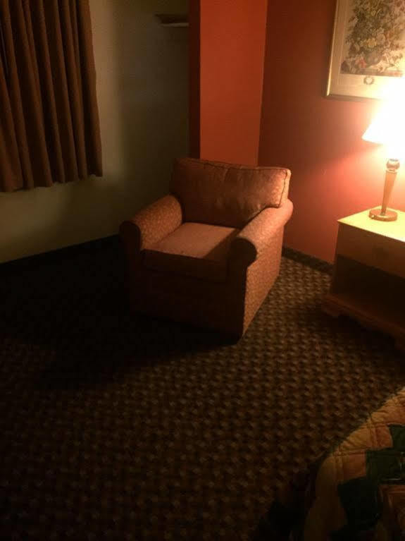 Luxury Inn & Suites Lincoln Luaran gambar